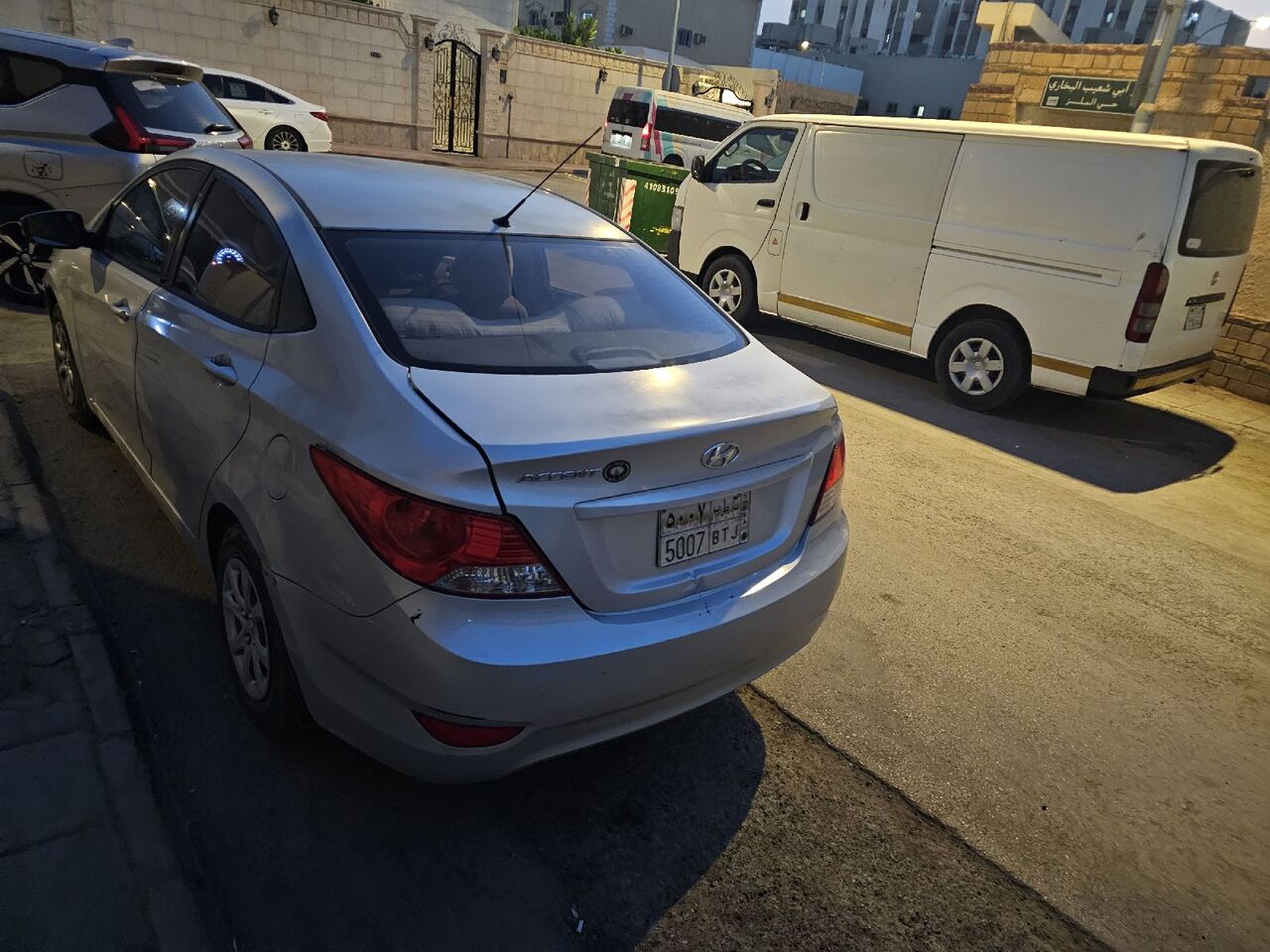 Al Malaz, Vehicles, Cars & Trucks , SAR 21500,  Hyundai Accent,  2015,  Automatic,  177500 KM,