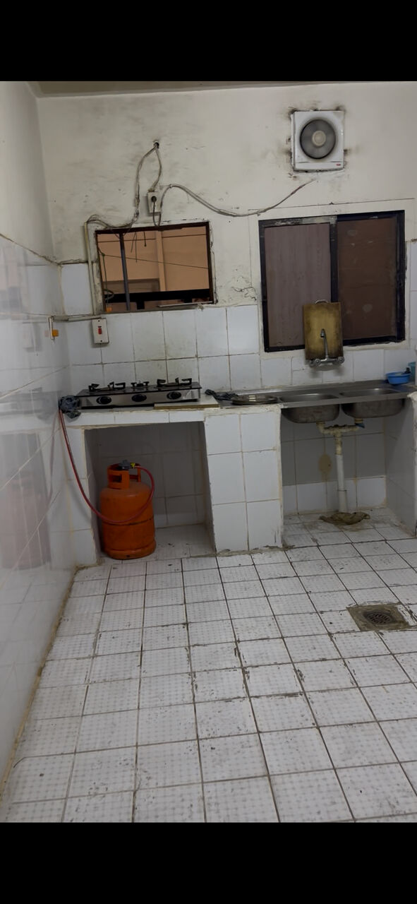 Jubail, Bedspace For Rent, SAR 350/month,  Bed Space Avalable In Ladies Market Near 20 Twenty Mall