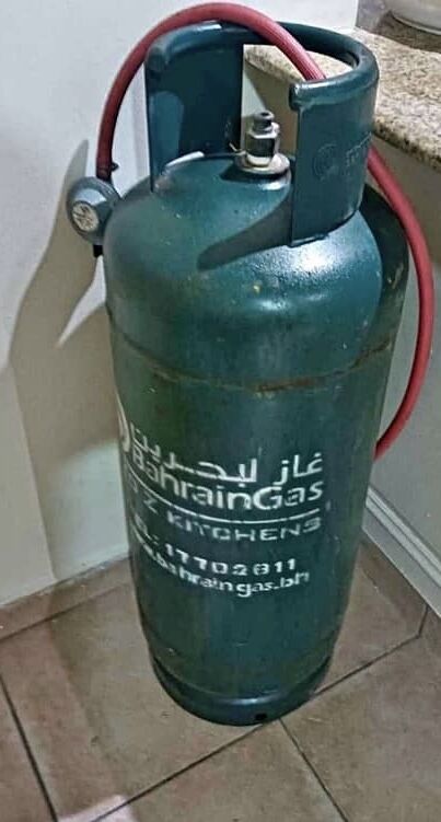 Manama, Household Items, BHD 28,  Fridge And Bahrain Gas Cylinder For Sale