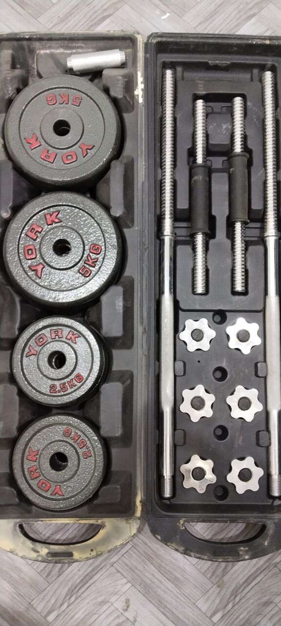 Riyadh, Appliances, SAR 300,  Gym Set (Dumpbell And Bar Set)