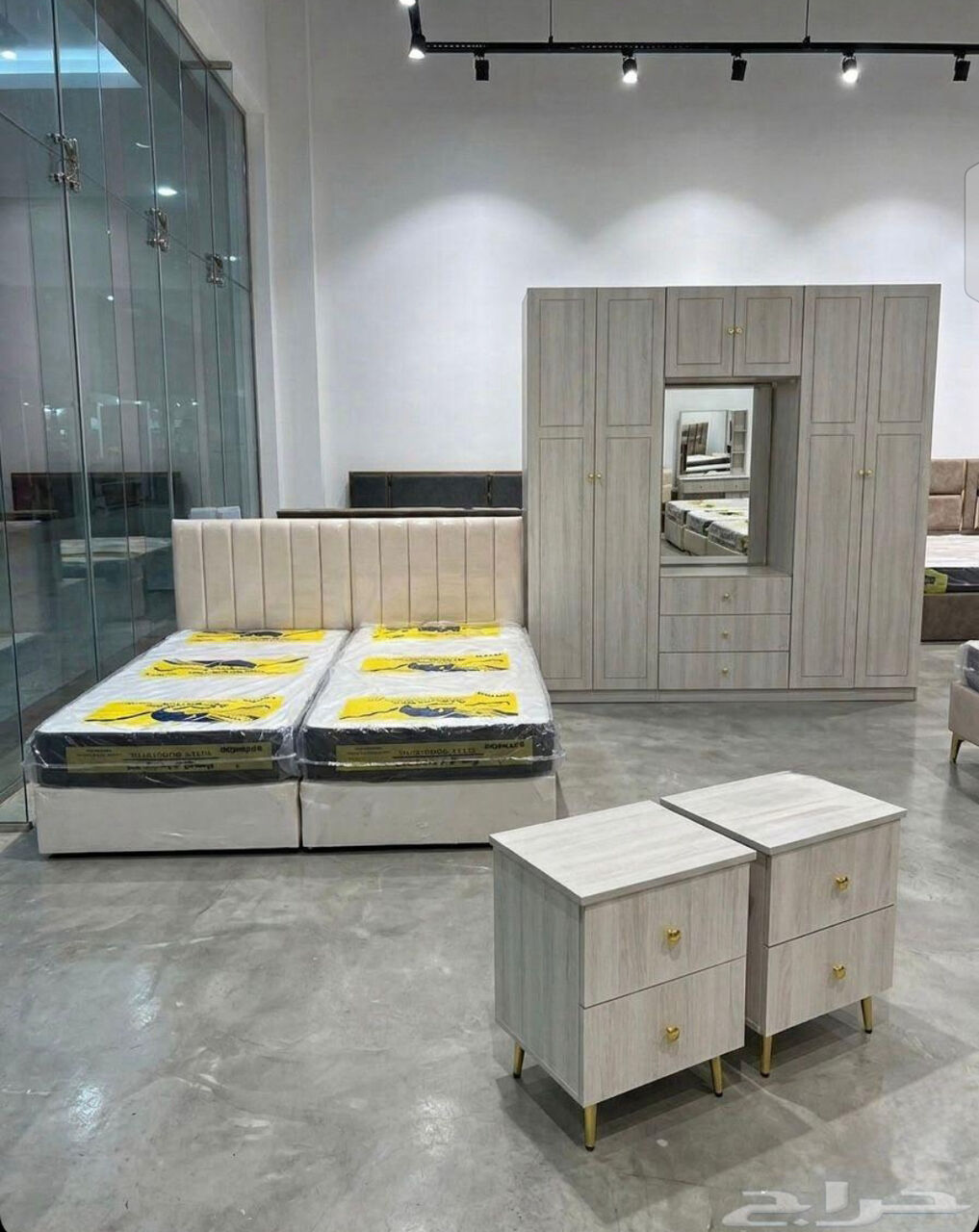 Jeddah, Furniture, SAR 8,  Spacious Bedroom Furniture Sets In Jeddah &ndash; Perfect For Oversize Comfort &lrm;0563022326