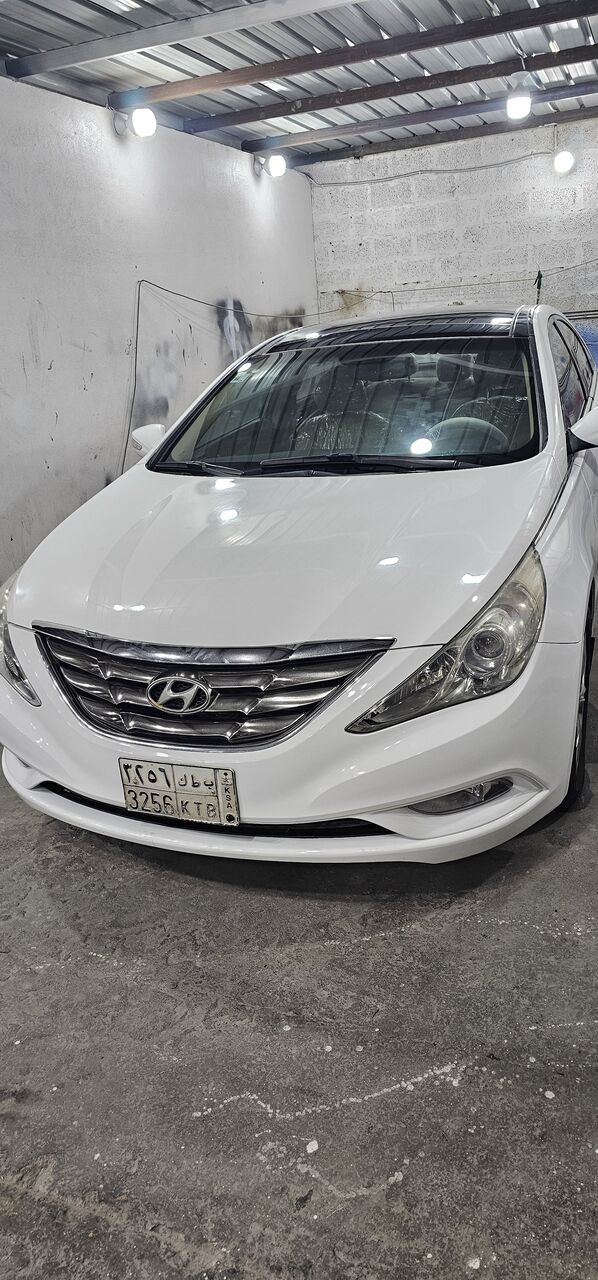 Dammam, Vehicles, Cars & Trucks , SAR 23500,  Hyundai Sonata,  2011,  Automatic,  261000 KM,    Full Option White - Accident Free (Dammam)