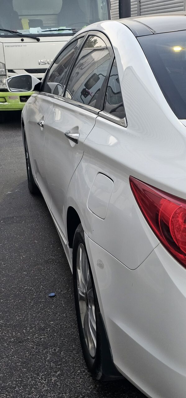Dammam, Vehicles, Cars & Trucks , SAR 23500,  Hyundai Sonata,  2011,  Automatic,  261000 KM,    Full Option White - Accident Free (Dammam)