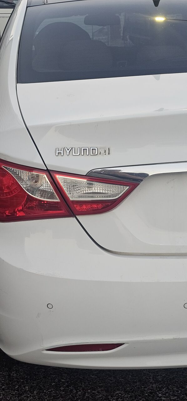 Dammam, Vehicles, Cars & Trucks , SAR 23500,  Hyundai Sonata,  2011,  Automatic,  261000 KM,    Full Option White - Accident Free (Dammam)