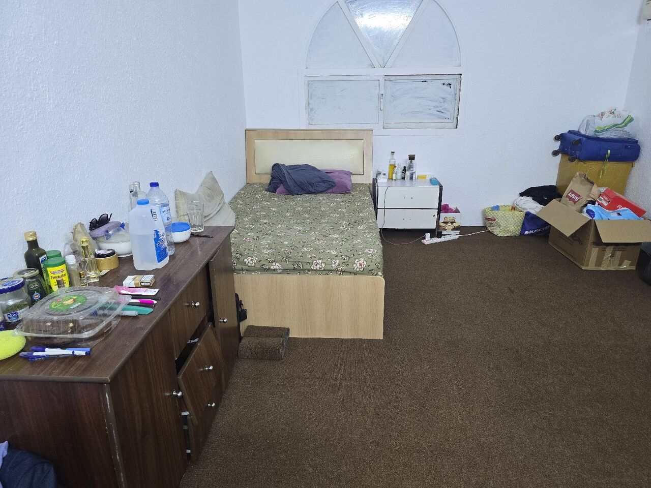 Al Aziziyah, Bedspace For Rent, SAR 750/month,  Full Room Space Available For Rent In Aziziyah. Opp. Azizyah Masjid.