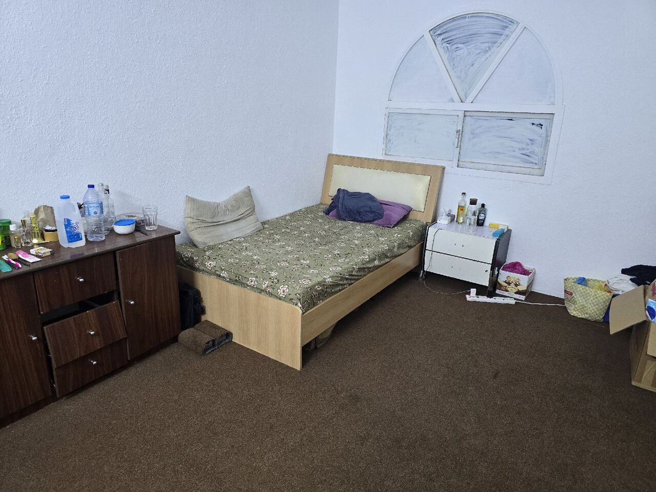 Al Aziziyah, Bedspace For Rent, SAR 750/month,  Full Room Space Available For Rent In Aziziyah. Opp. Azizyah Masjid.