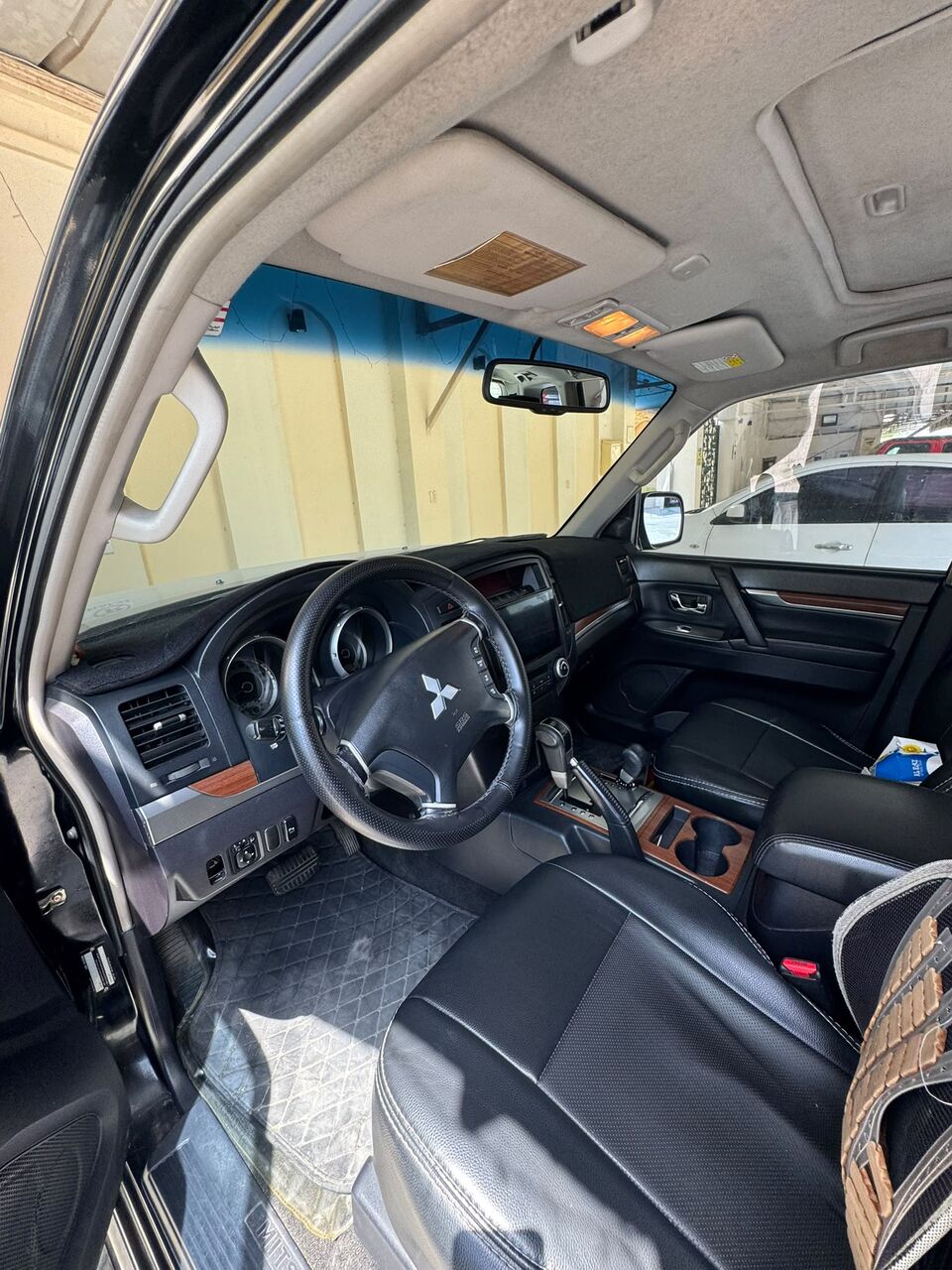 Jid Ali, Vehicles, Cars & Trucks , BHD 2700,  Mitsubishi Pajero,  2010,  Automatic,  1500000 KM,  URGENT SALE PAJERO