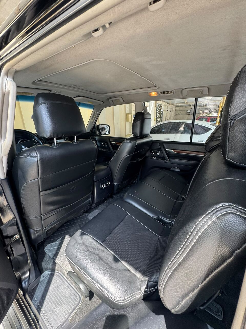 Jid Ali, Vehicles, Cars & Trucks , BHD 2700,  Mitsubishi Pajero,  2010,  Automatic,  1500000 KM,  URGENT SALE PAJERO