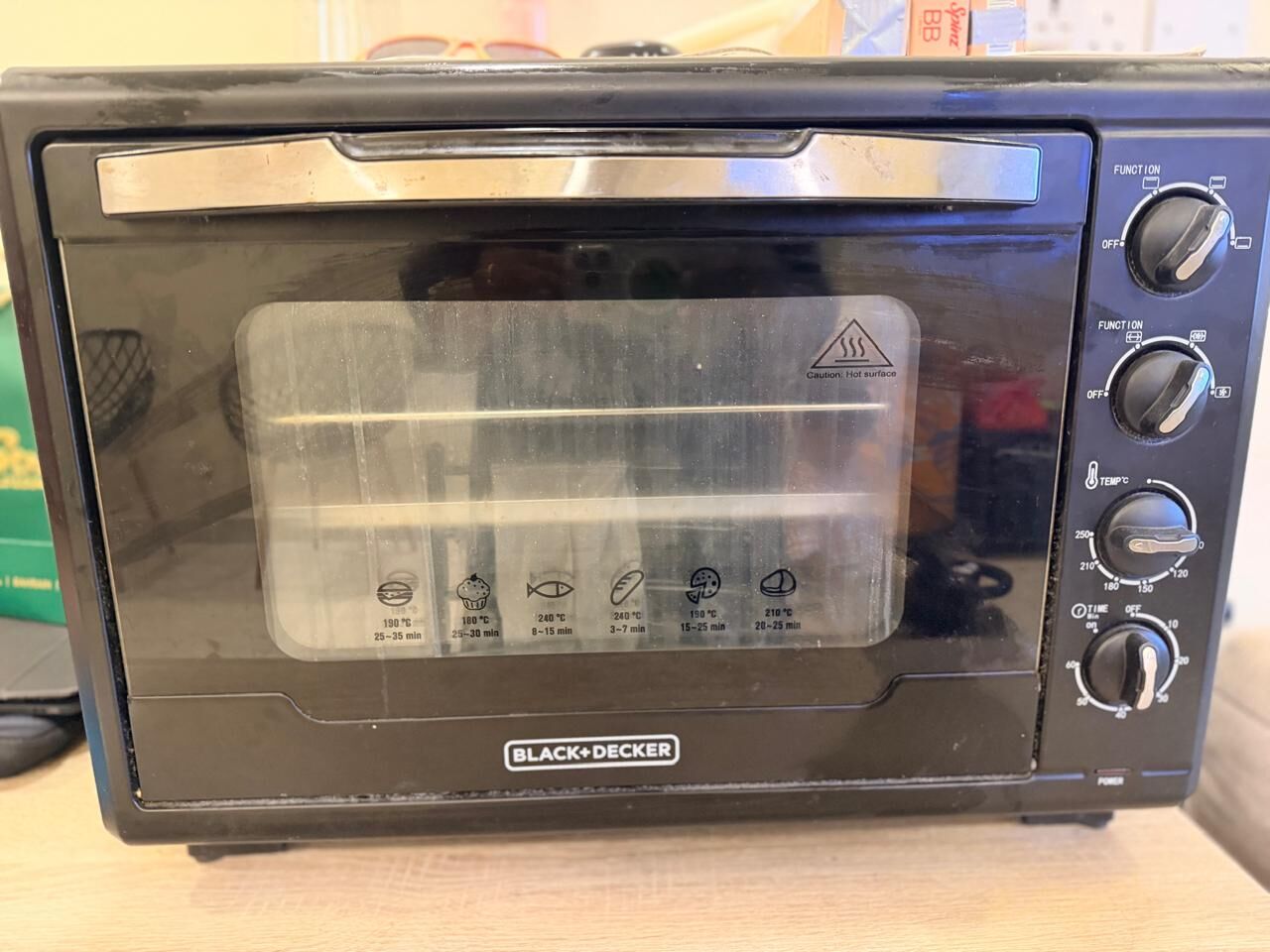 Adliya, Appliances, BHD 35,  Urgent Sale - Black And Decker Large Electric Oven - Adliya