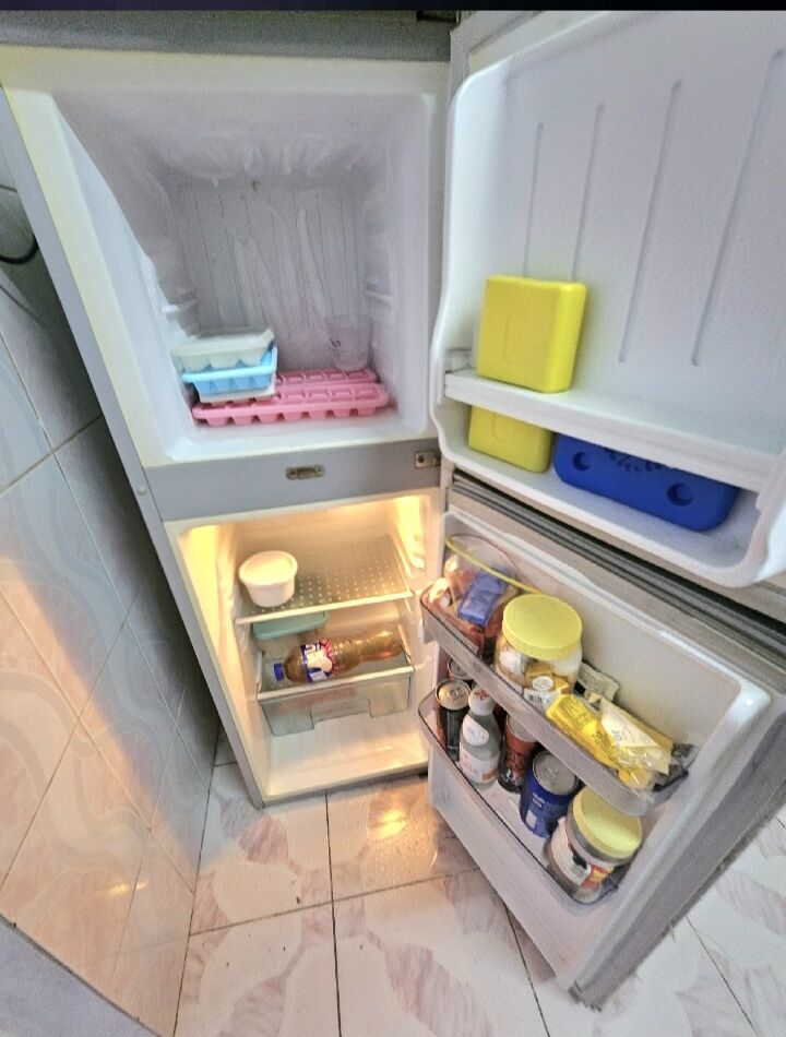 Hoora, Appliances, BHD 28,  Double Door Fridge For Sale In Excellent Condition,  Good Cooling And Good Freezing.   Loc