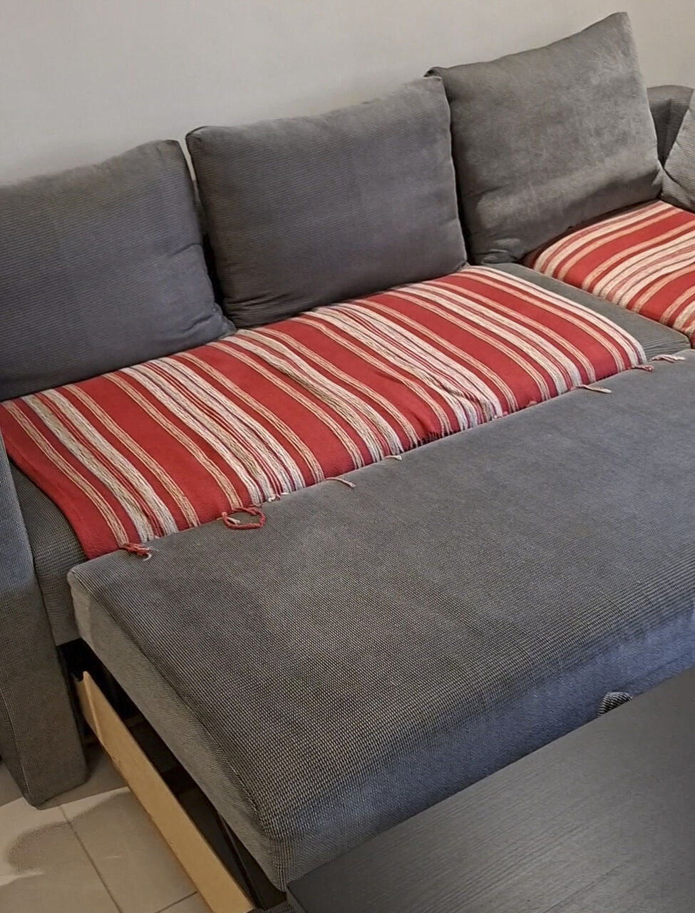 Jeddah, Furniture, SAR 600,  Sofa-cum-bed