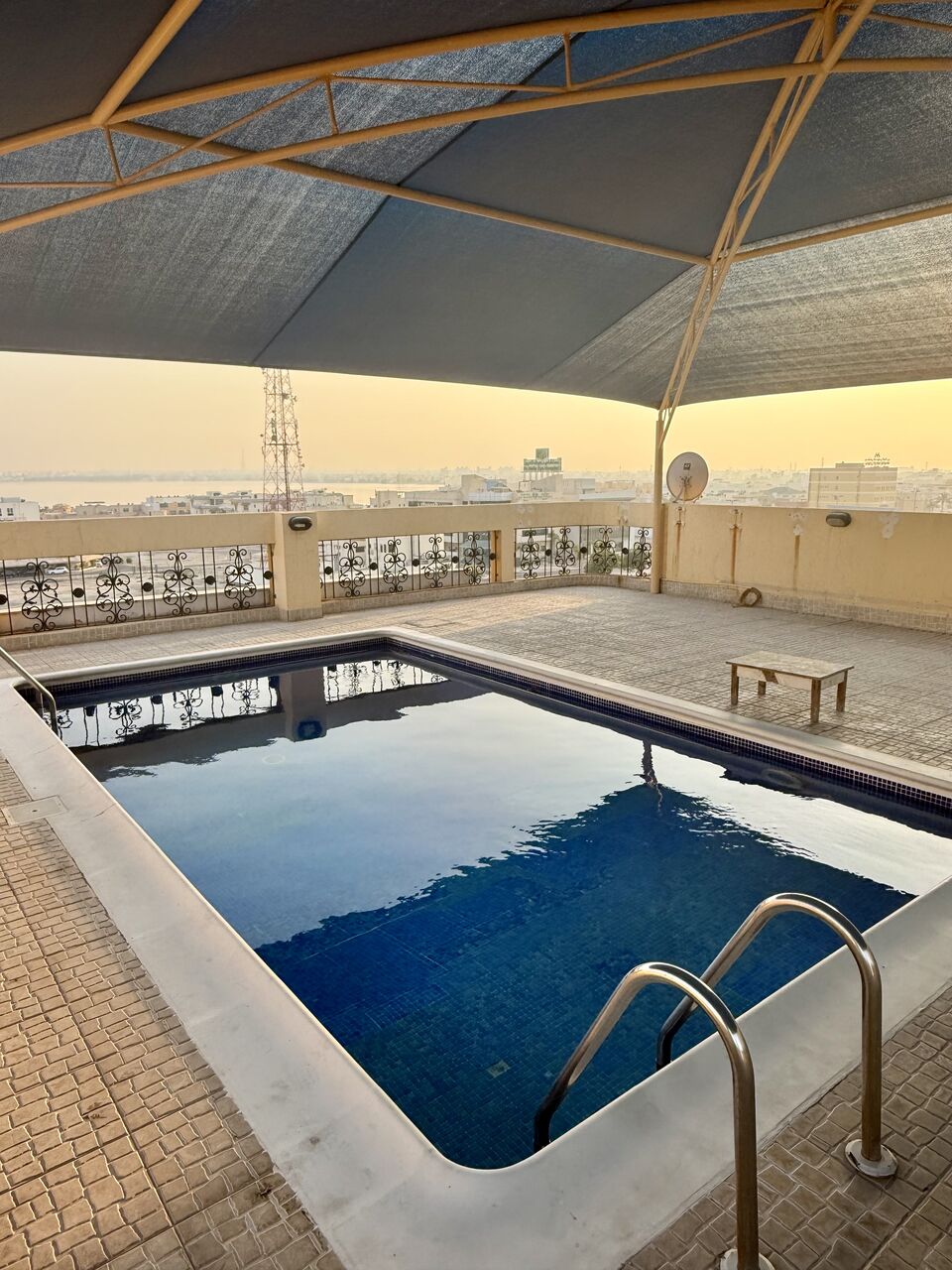 Adliya, Apartments, Flats, Houses & Villas, BHD 250/month,  Furnished,  1 BR,  200 Sq. Meter,  Fully Furnished 1 BHK Flat Including EWA In Adliya