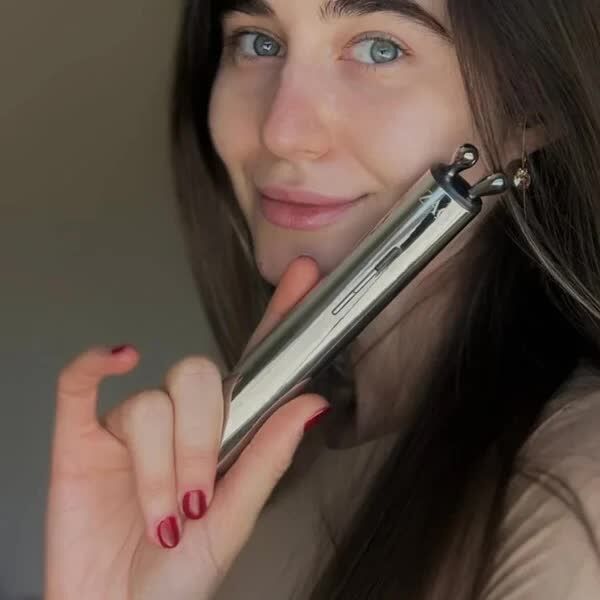 Chicago, Travel, ZAQ Sven &ndash; RF Microcurrent Red Light 3D Massage Facial Device