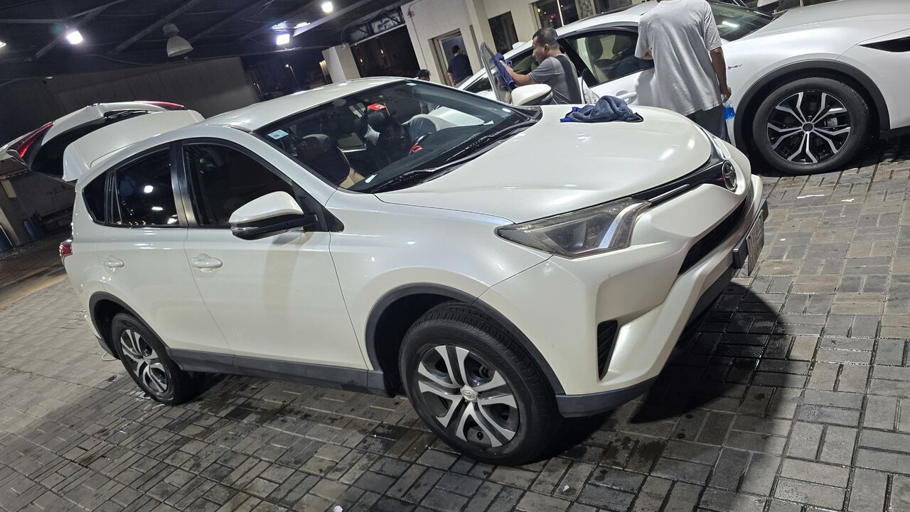 Dammam, Vehicles, Cars & Trucks , SAR 72000,  Toyota Rav4 4*4,  2018,  Automatic,  99 KM,
