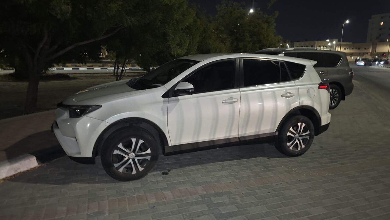 Dammam, Vehicles, Cars & Trucks , SAR 72000,  Toyota Rav4 4*4,  2018,  Automatic,  99 KM,