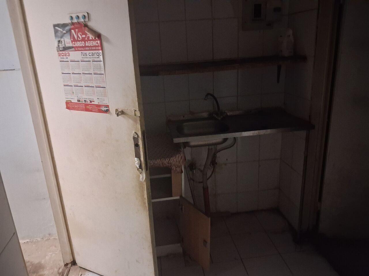 Riyadh, Apartments, Flats, Houses & Villas, SAR 13000/year,  3 BR,  Family Apartment Available In Shmesi Behind Makkah Medina Restaurant