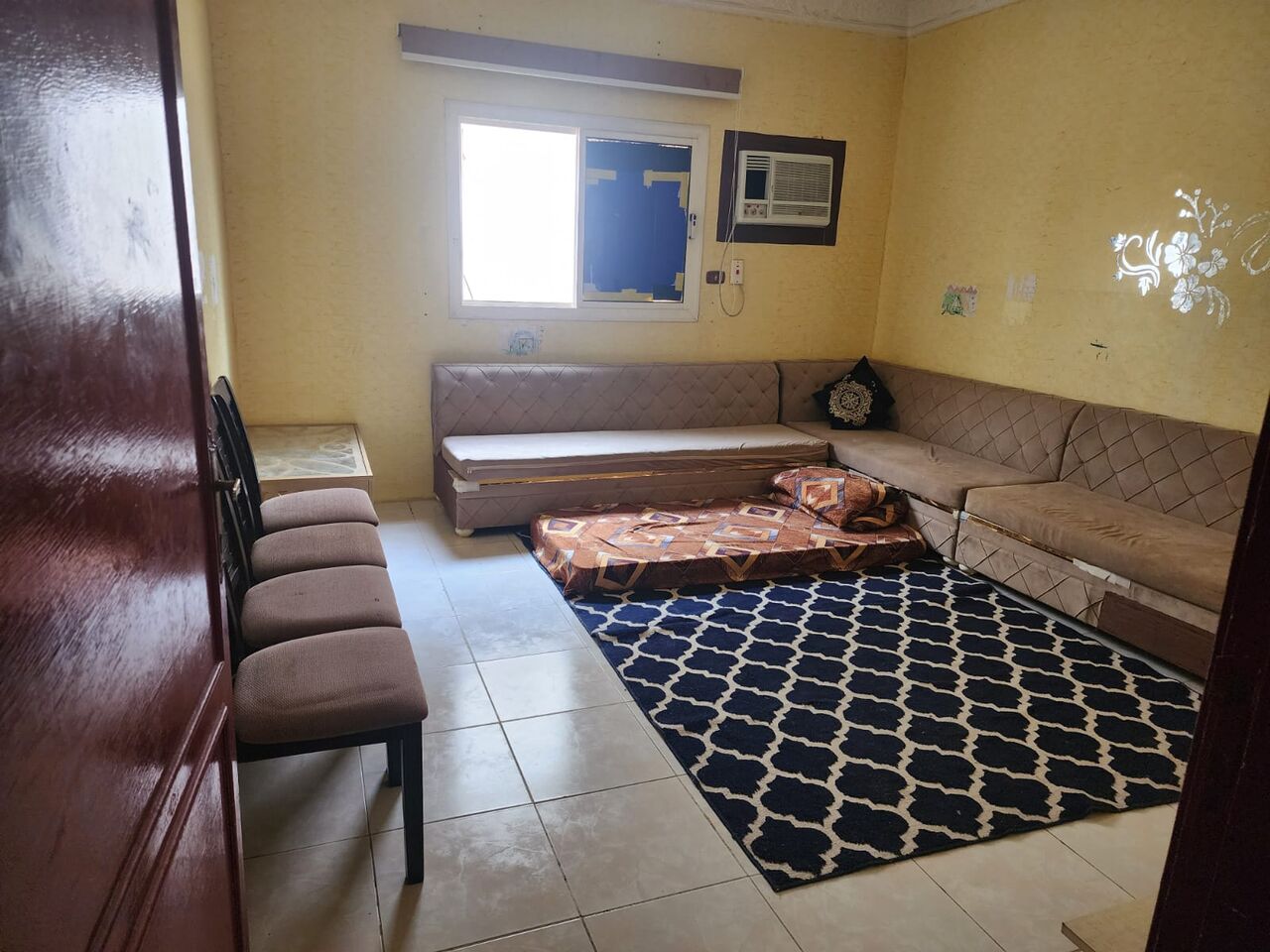 Tabuk City, Apartments, Flats, Houses & Villas, Separate Room In Apartment- 500