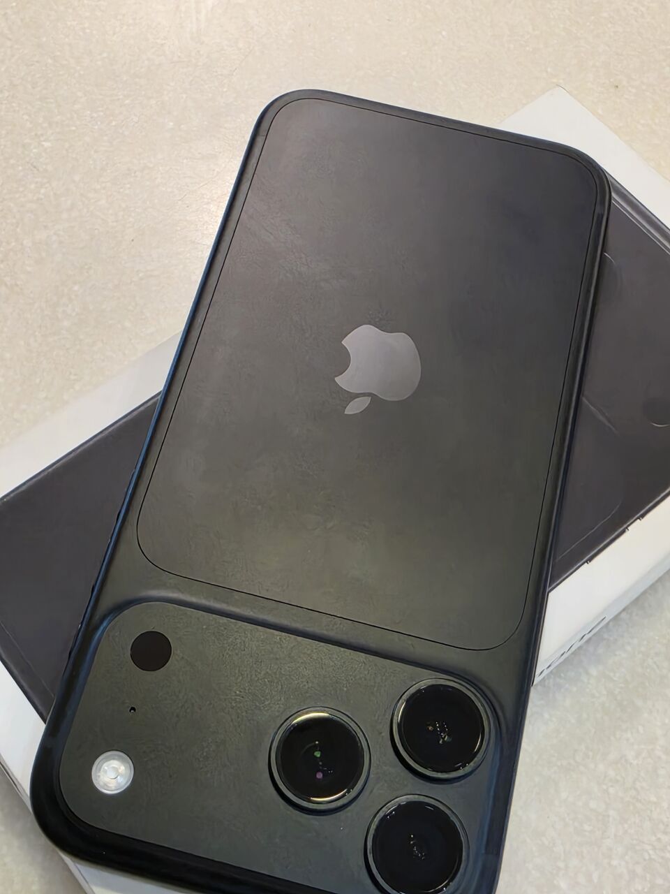 Dammam, Mobile Phones, SAR 6200,  IPhone 18 Pro Max 256 GB 512 GB