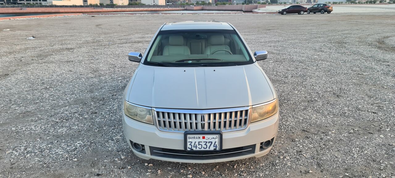 Juffair, Vehicles, Cars & Trucks , BHD 1350,  Lincoln MKZ,  2008,  Automatic,  65000 KM,   Full Option 65000km Only Instalments Option Available