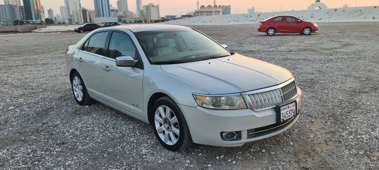 Juffair, Vehicles, Cars & Trucks , BHD 1350,  Lincoln MKZ,  2008,  Automatic,  65000 KM,   Full Option 65000km Only Instalments Option Available