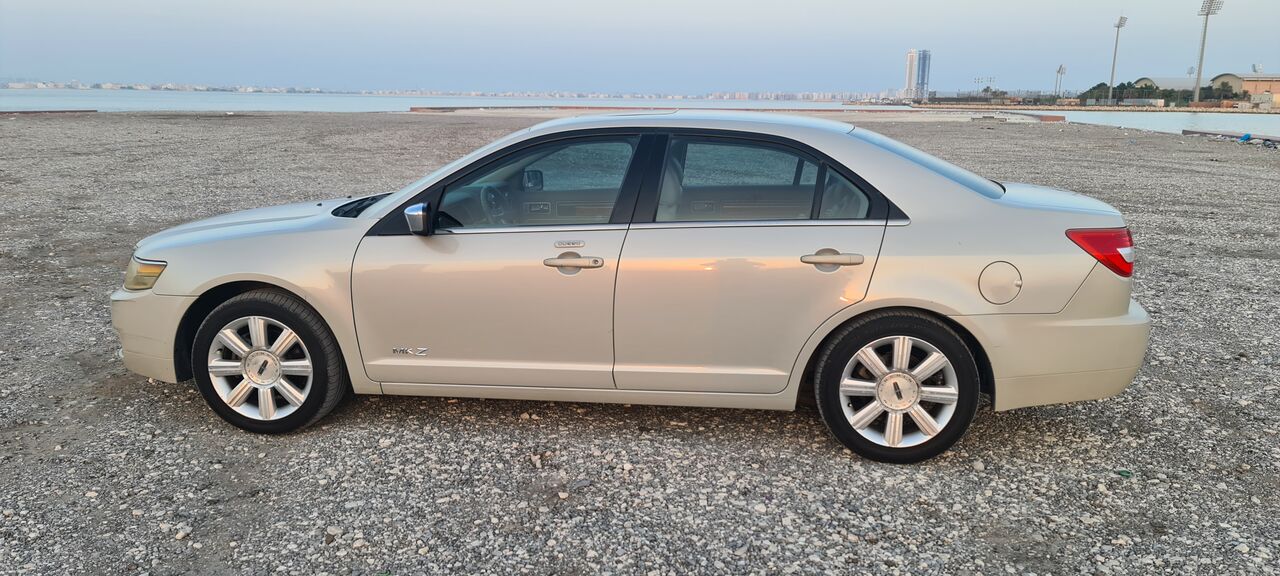 Juffair, Vehicles, Cars & Trucks , BHD 1350,  Lincoln MKZ,  2008,  Automatic,  65000 KM,   Full Option 65000km Only Instalments Option Available