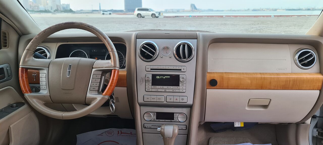 Juffair, Vehicles, Cars & Trucks , BHD 1350,  Lincoln MKZ,  2008,  Automatic,  65000 KM,   Full Option 65000km Only Instalments Option Available