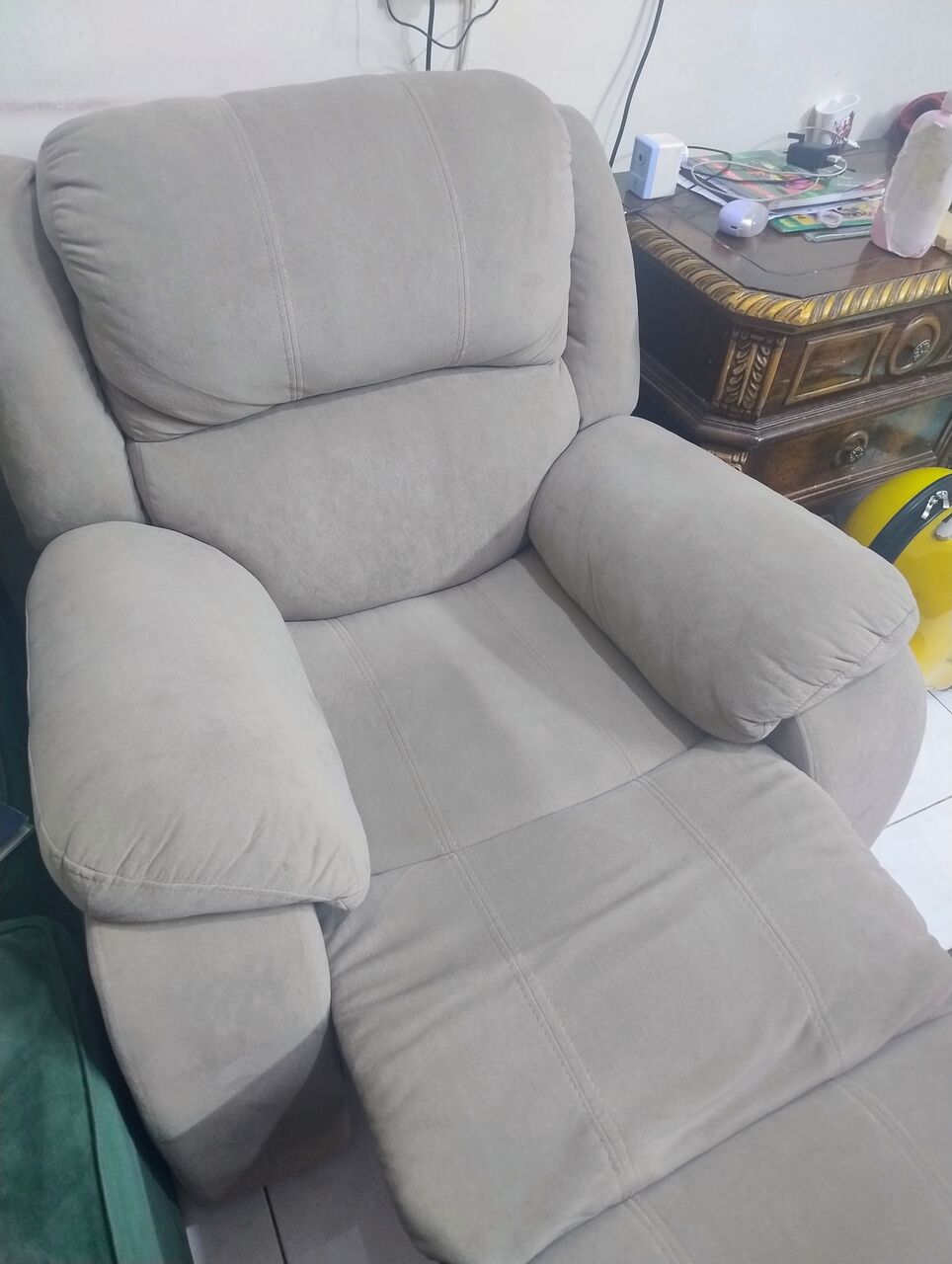 Manfuha Al-Jadidah, Furniture, SAR 480,  Recliner Sofa Single Rarely Used Jush Lyk New Super Comfortable