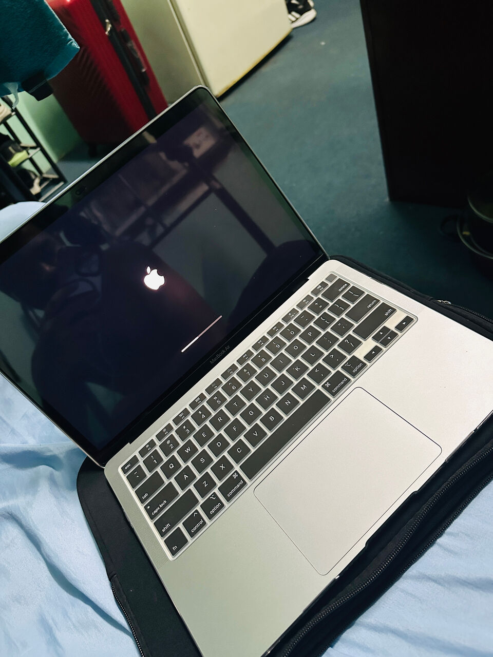 Olaya, Electronics, SAR 2300,  MacBook Air MGND3  13-Inch Display, Apple M1 Chip With 8-Core