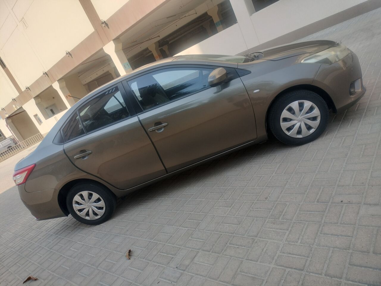 Manama, Vehicles, Cars & Trucks , Toyota Yaris,  2017,  Automatic,  146000 KM,