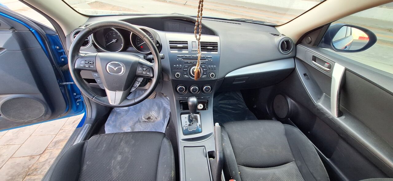 Madinah, Vehicles, Cars & Trucks , SAR 20000,  Mazda 3,  2013,  Automatic,  247000 KM,    Full Option Hatchback Clean