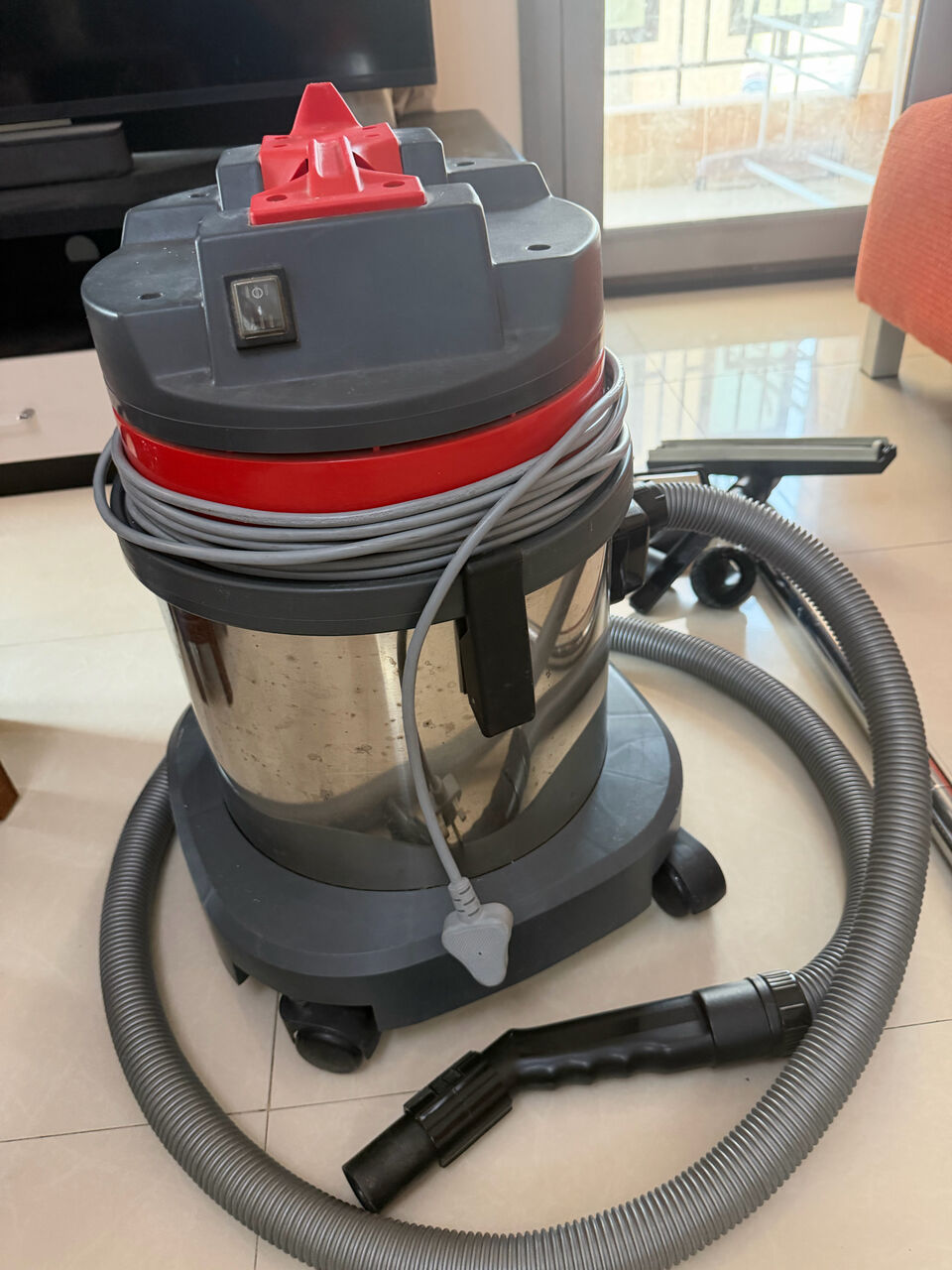 Mahooz, Appliances, BHD 29,  🚨 URGENT SALE – VACUUM CLEANER!