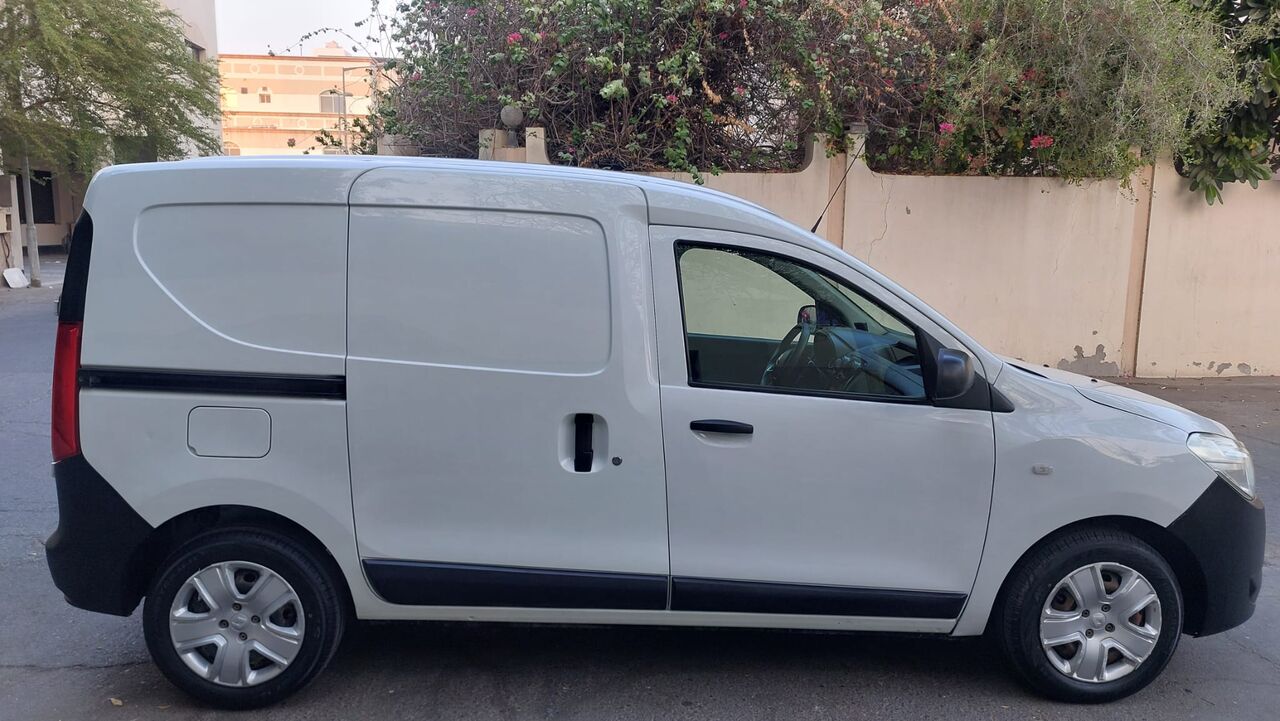 Manama, Vehicles, Cars & Trucks , BHD 1850,  Renault Dokker Cargo Van Well Mantaine,  2021,  Manual,  120000 KM,