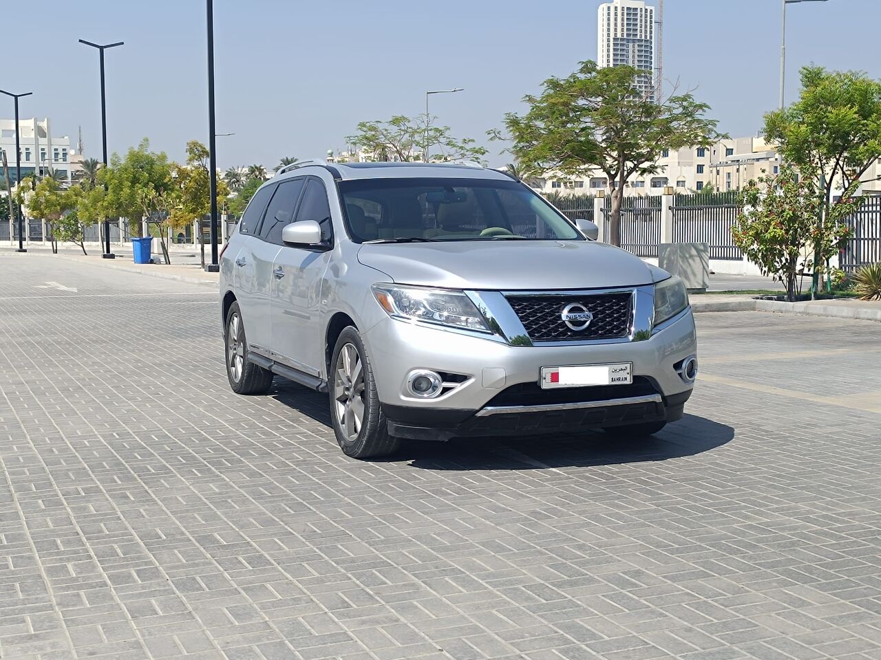 Zinj, Vehicles, Cars & Trucks , BHD 2400,  Nissan Pathfinder,  2014,  Automatic,  206000 KM,  FULL OPTION