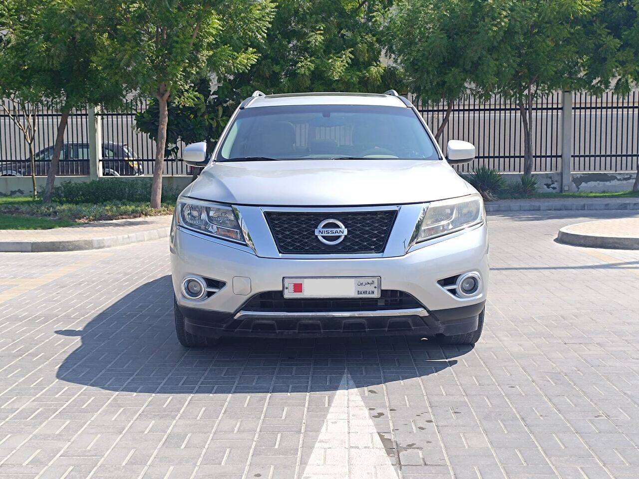 Zinj, Vehicles, Cars & Trucks , BHD 2400,  Nissan Pathfinder,  2014,  Automatic,  206000 KM,  FULL OPTION