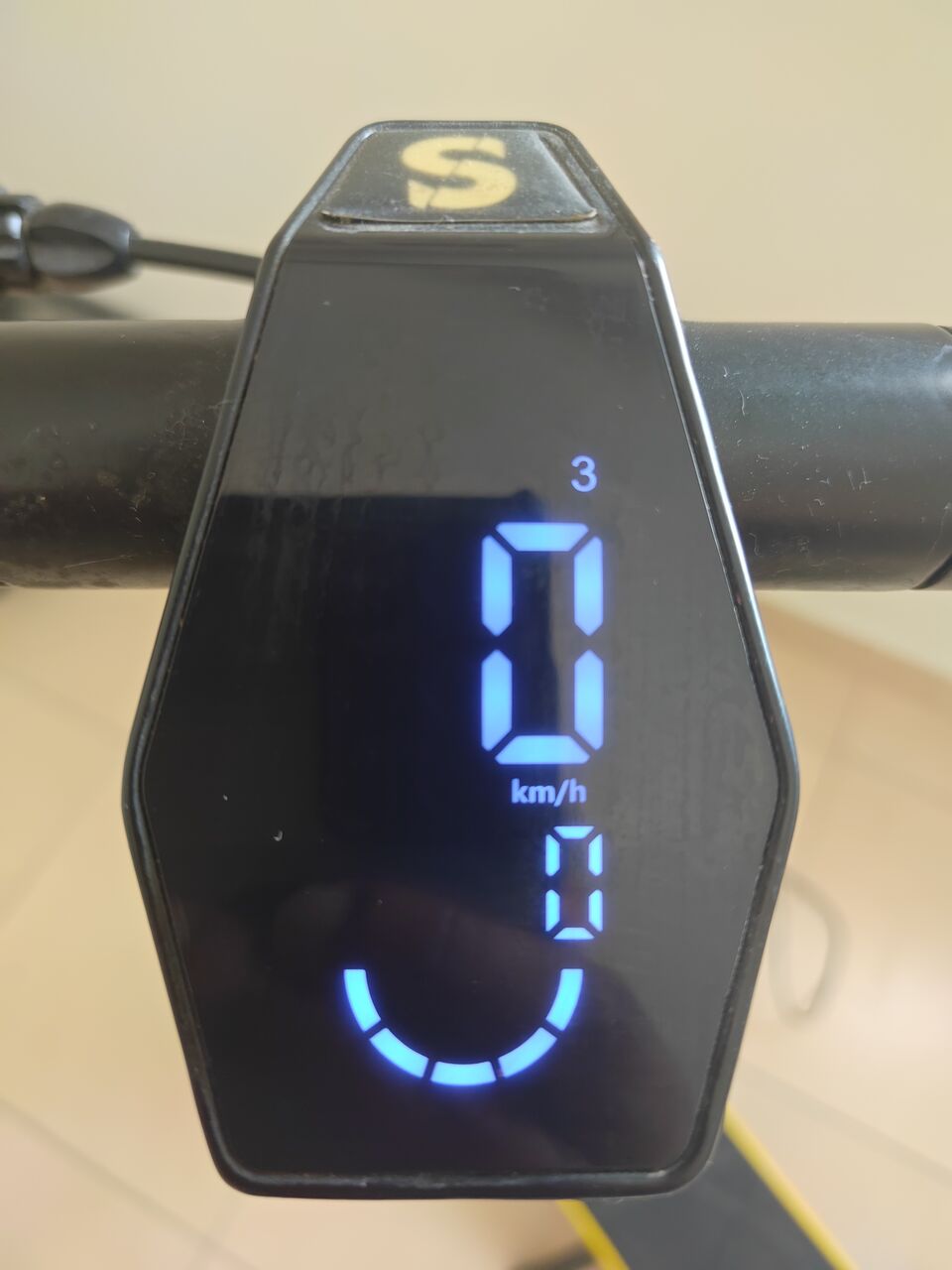 Madinat Al Ummal, Electronics, SAR 700,  Switch ES100 Electric Scooter