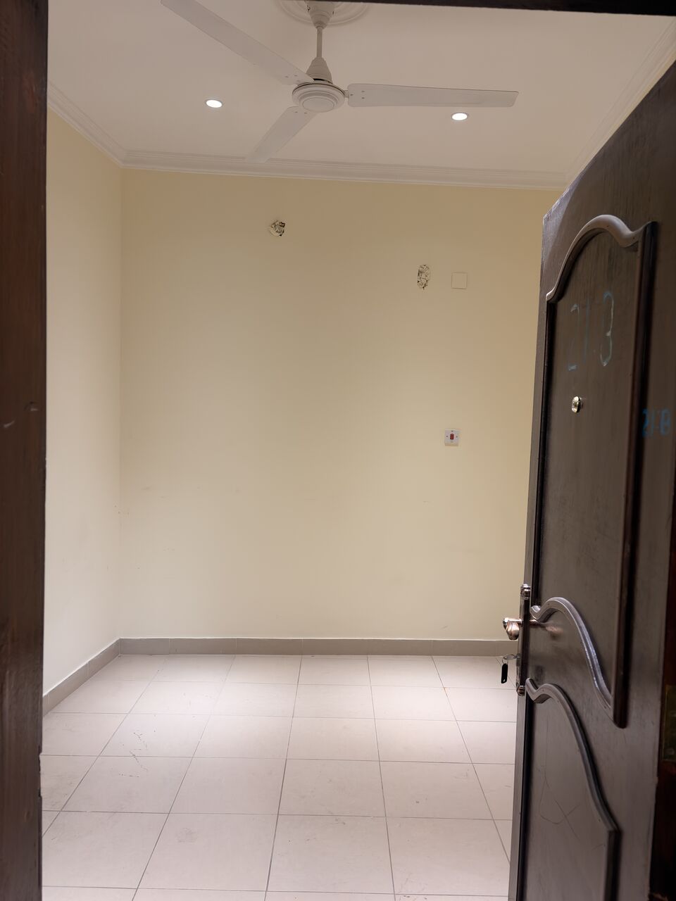 Manama, Apartments, Flats, Houses & Villas, BHD 170/month,  2 BR,  Flat For Rent &ndash; Manama Near Bab Al Bahrain