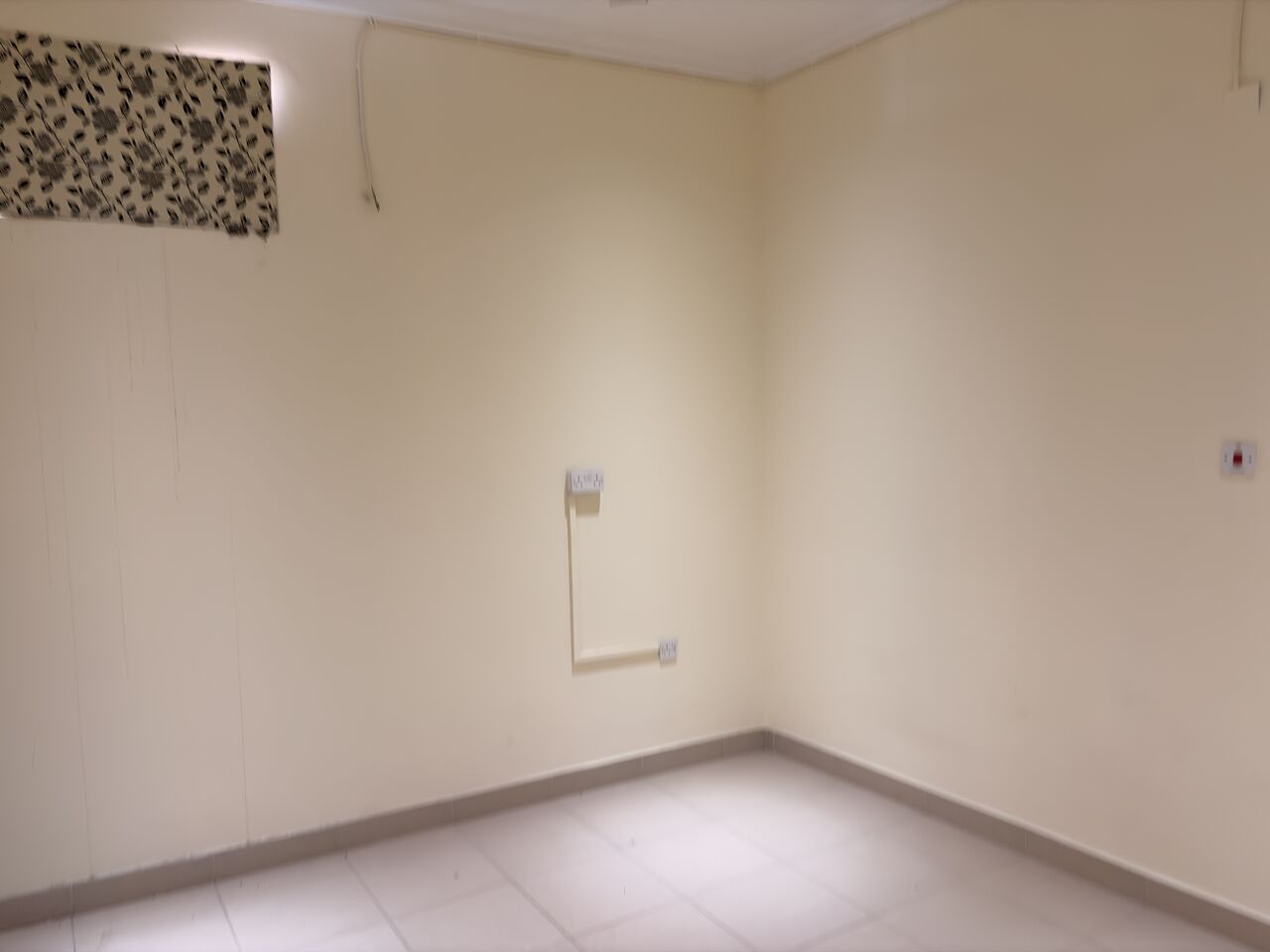 Manama, Apartments, Flats, Houses & Villas, BHD 170/month,  2 BR,  Flat For Rent &ndash; Manama Near Bab Al Bahrain
