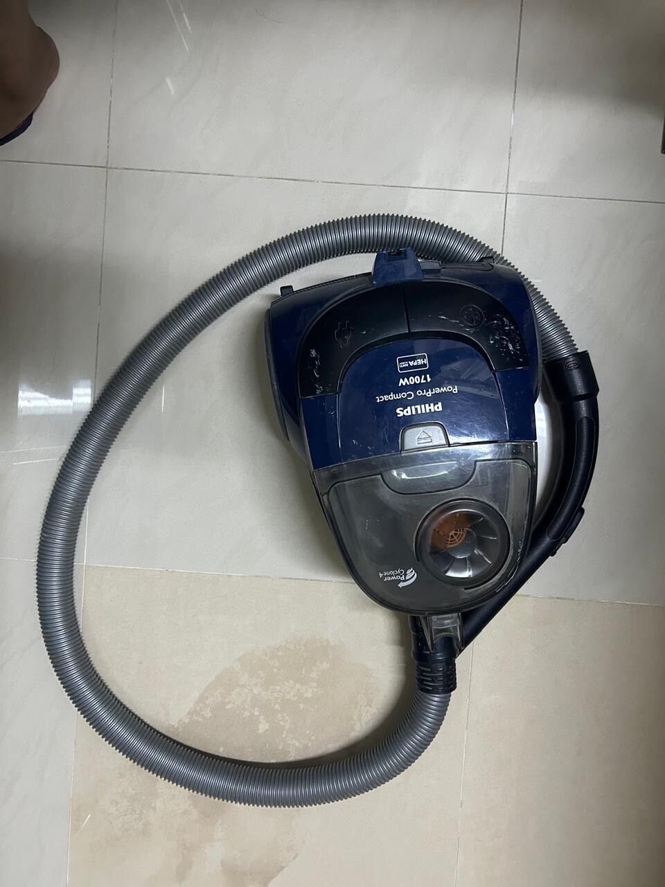 Dammam, Electronics, SAR 1000,  SMart TV, Camry Car Cover, Vaccum Cleaner