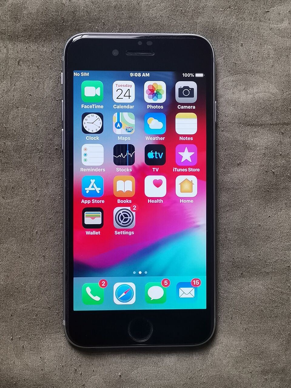 Manama, Mobile Phones, BHD 30,  Iphone 6, 32GB Silver