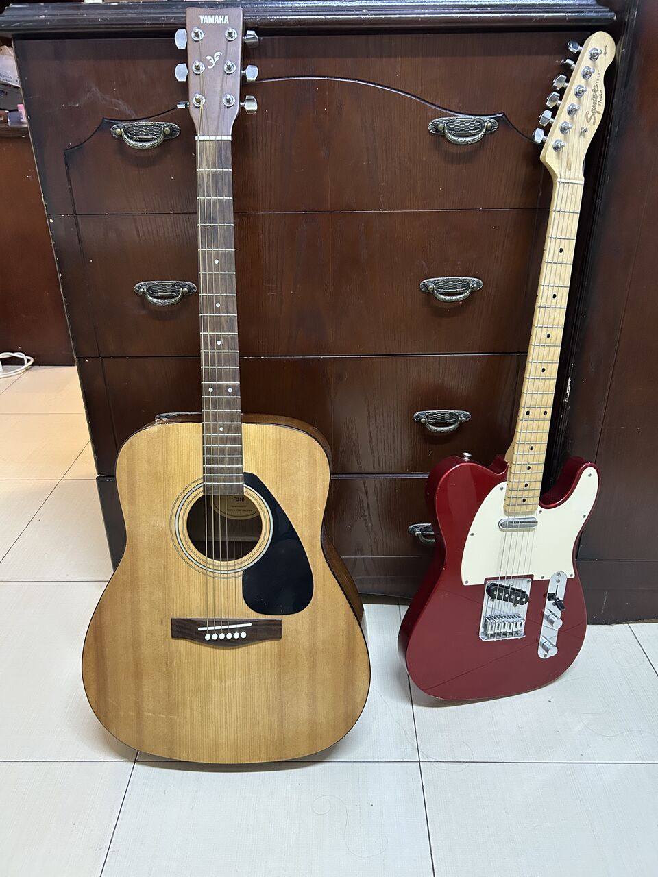 Dammam, Musical Instruments, SAR 1000,  Fender Electric Guitar, Yamaha Acoustic Guitar And Roland Cube