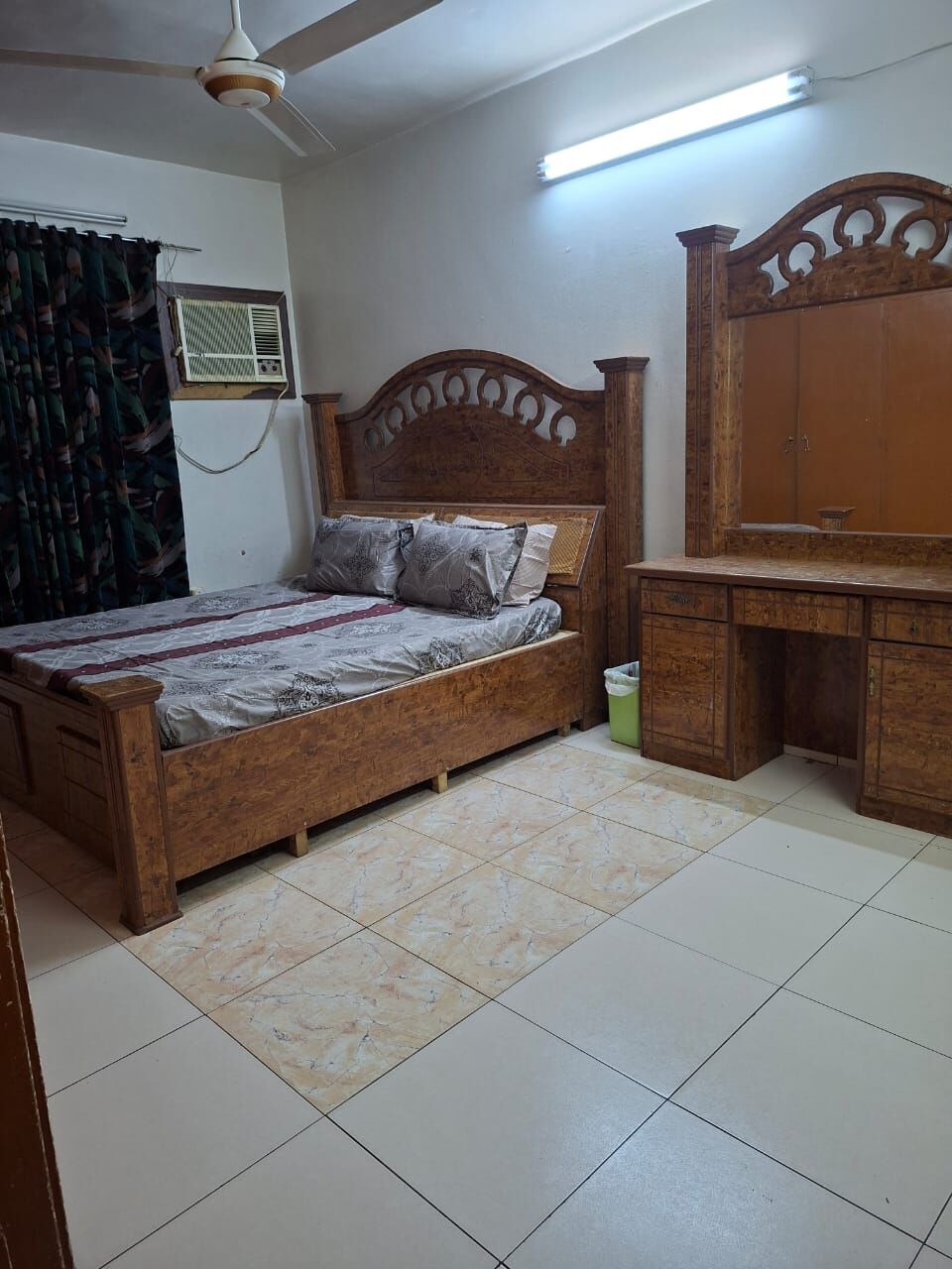 Hara, Household Items, SAR 1,  Cooking Range, American Bed, Almiras, BookShelf For Sale
