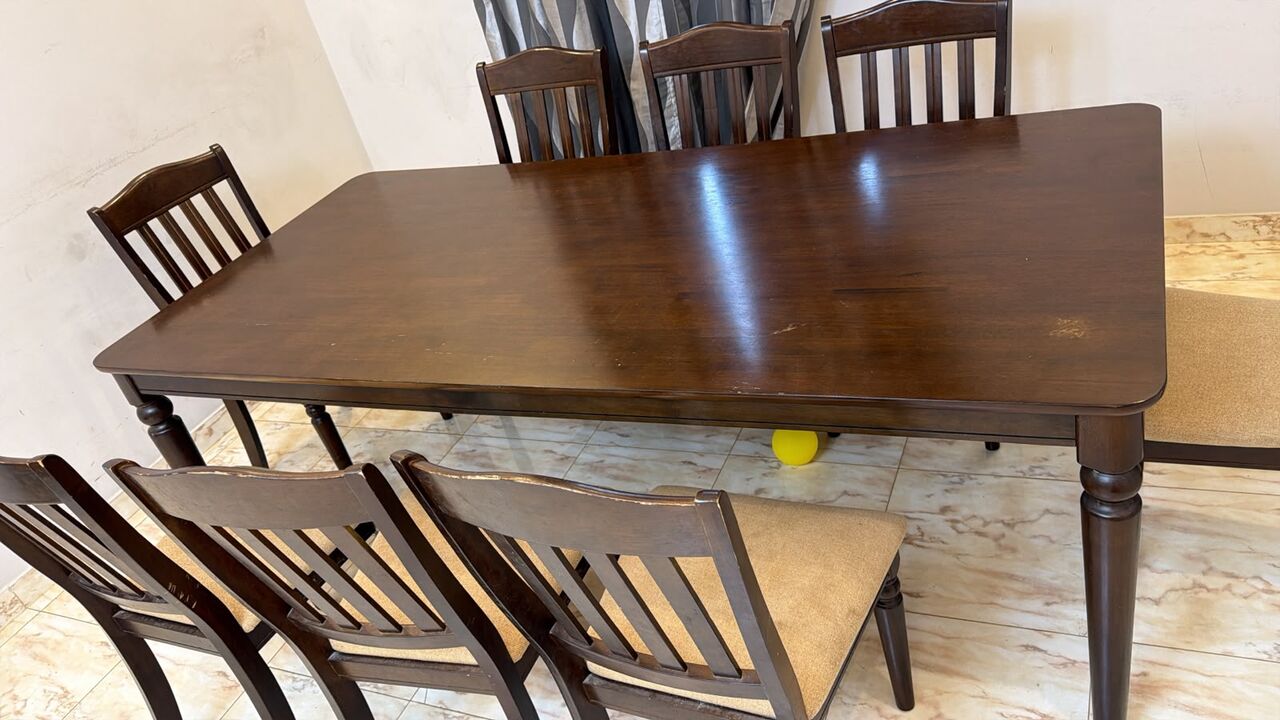 Riyadh, Furniture, SAR 1000,  8 Seater Dining Table (Homecentre)