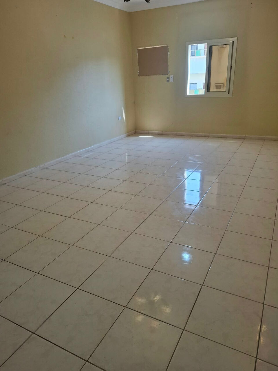 Khobar, Apartments, Flats, Houses & Villas, SAR 24000/year,  2 BR,  Excellent Family Apt. For Rent - Abgaig St. X 21