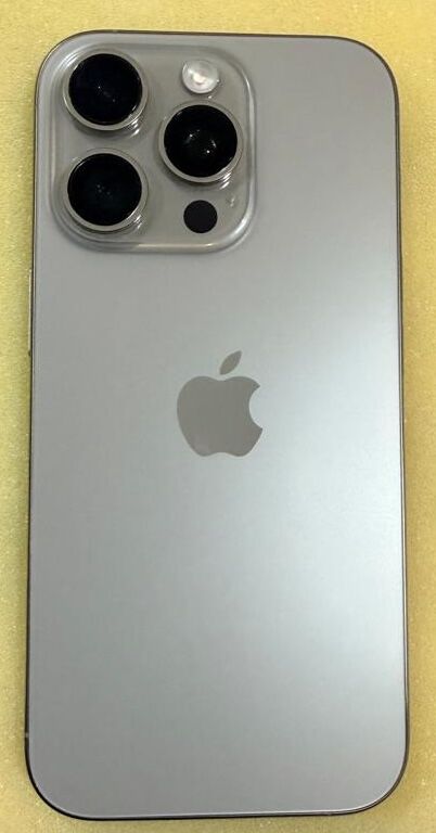 Hofuf, Mobile Phones, SAR 3600,  Iphone 16 Pro 256 GB Silver