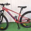 SAR 2700,  Giant Talon 2 Mountain Bike &ndash; Excellent Condition + Accessories