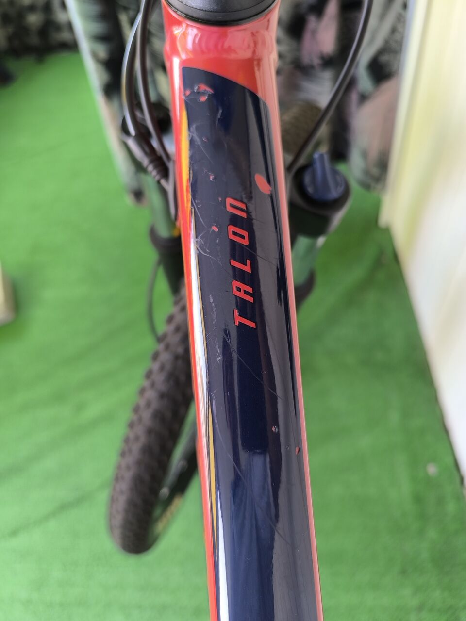 Jubail, Bicycles, SAR 2700,  Giant Talon 2 Mountain Bike &ndash; Excellent Condition + Accessories