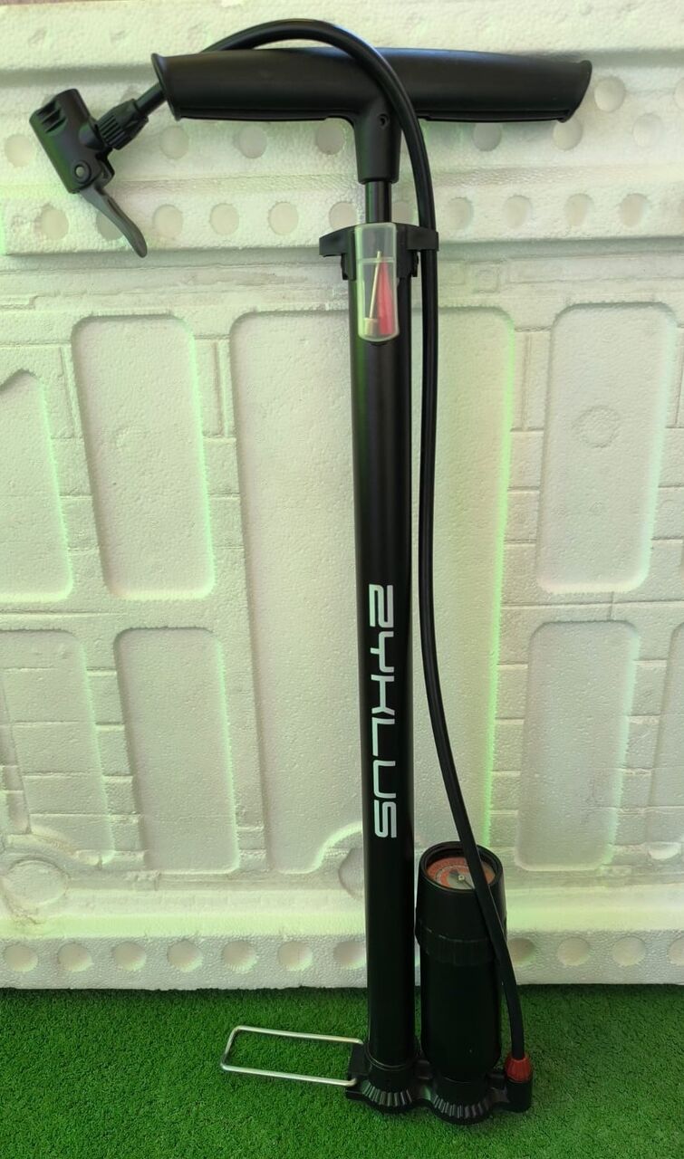 Jubail, Bicycles, SAR 2700,  Giant Talon 2 Mountain Bike &ndash; Excellent Condition + Accessories