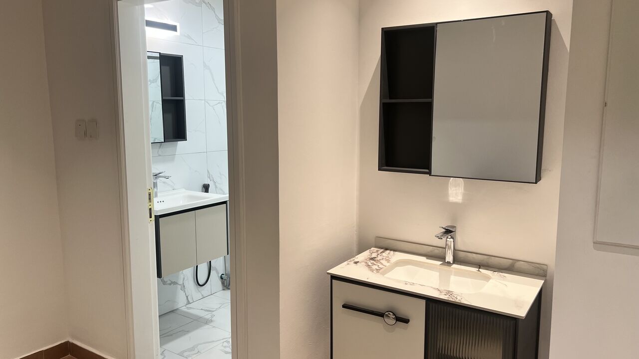 Juffair, Apartments, Flats, Houses & Villas, Furnished,  1 BR,  Juffair, BD 310 - BD 330
