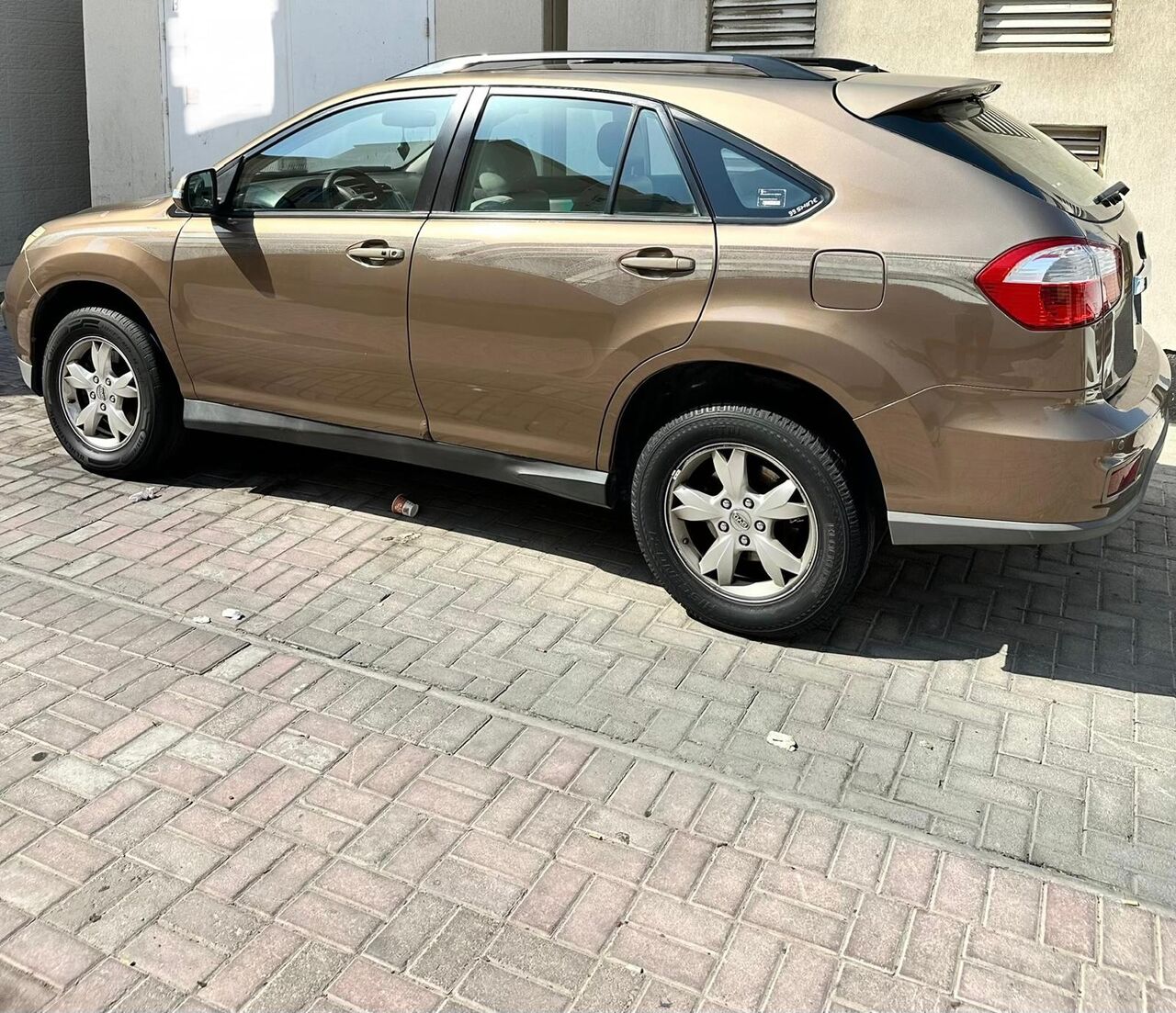 Manama, Vehicles, Cars & Trucks , BHD 700,  BYD S6,  2015,  Automatic,  161000 KM,    For Sale Urgently