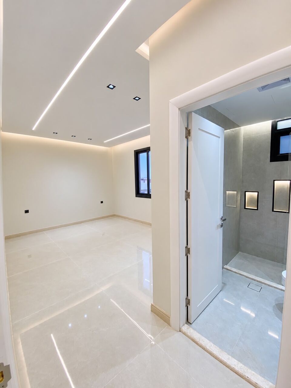 Madinah, Real Estate For Sale, SAR 600000,  2 BR,  Apartment For Sale In Madinah &ndash; 4 Rooms & Private Rooftop